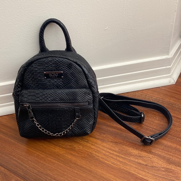 BCBG Paris mini backpack - Picture 4 of 11